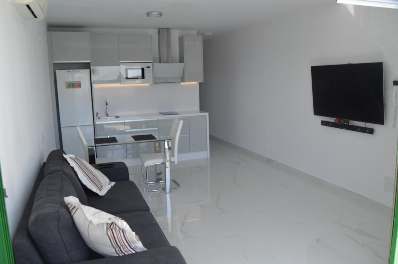 Modern Quiet Apartament Beach Front ซานบาร์โตโลเม ภายนอก รูปภาพ